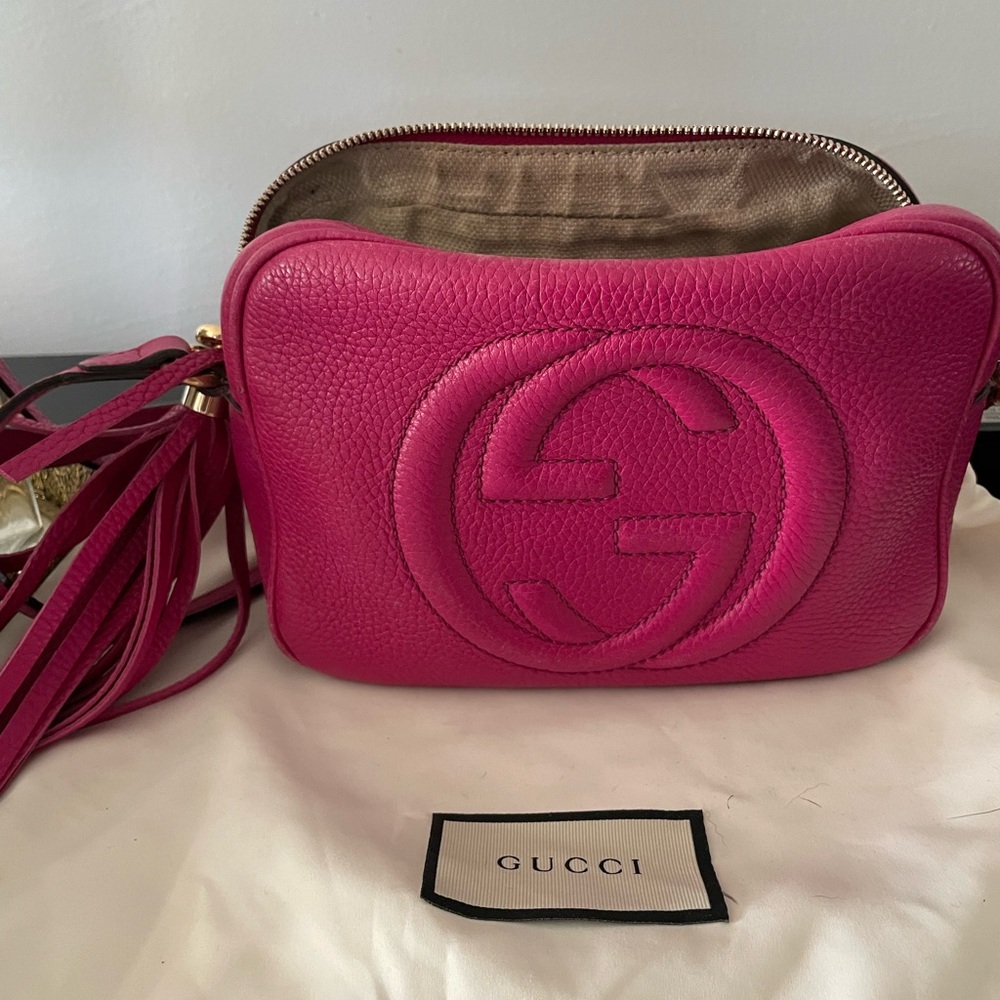 Gucci pink soho disco bag